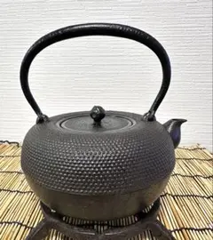 未使用品 南部文秀堂造 １５型 アラレ 南部鉄瓶 南部鉄器 おそらく未使用品、保管品 南部正圓堂造 15型アラレ 南部鉄瓶 南部