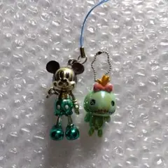 ミッキーとキャラクターの ストラップセット