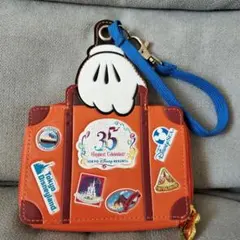 ディズニー スーツケース型パスケース