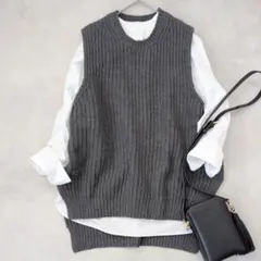 美品★ミズイロインド mizuiroind クルーネックワイドベスト グレー