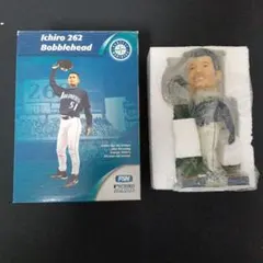 イチロー ボブルヘッド 2004年 2016年 記念フィギュア MLBマリナーズ