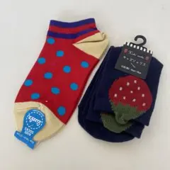 Kawaii キッズ靴下 水玉模様 いちごモチーフ サイズ 60-110 靴下屋