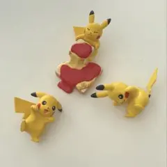ピカチュウ フィギュア　3体セット