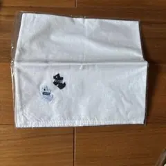 흰색 자수 강아지 손수건