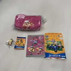 スカイのシールとティッシュboxカバー新品未使用パウパトロールラブルキーホルダー