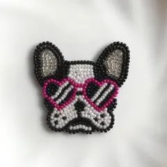 フレンチブルドッグ　パイド　ブローチ　ビーズ刺繍　犬
