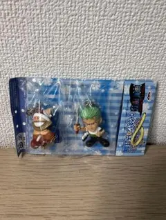 【未使用品】ワンピース　フィギュア　キーホルダー　（ゾロ　＆　ブロギー）