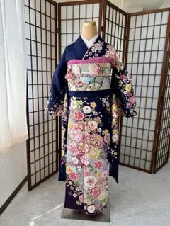 紺地の上品な桜や菊の柄の振袖フルセット - メルカリ
