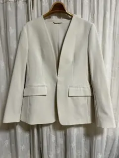 美品　ウォッシャブルノーカラージャケット gu