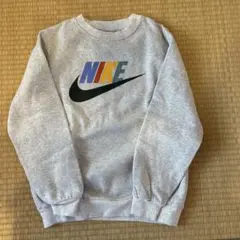 キッズ　NIKE グレー トレーナー Ｌサイズ　147〜163