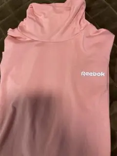 リーボック　ハイネックインナー