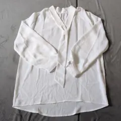 ボウタイブラウス　Мサイズ
