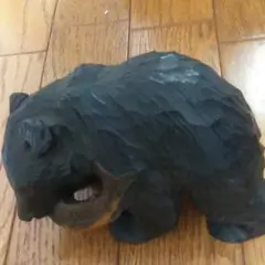 激安激レア　熊置物としてはかなり　いい仕事してます