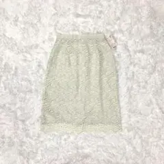 新品▲UNIQLO ユニクロ▲フレアスカート ひざ丈 花柄レース白S 刺繍