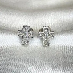 ピアス クロスモチーフ 十字架 小ぶり キラキラ クリア 透明 ワンポイント