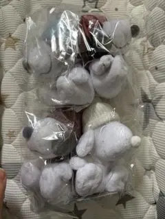 スヌーピー　SNOOPY ボールチェーン付きニット帽マスコット　全４種セット