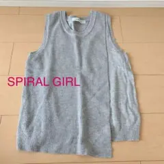 SPIRAL GIRL グレー　トップスのサムネイル
