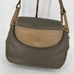 Item thumbnail for item 071a345d-402e-49a9-8058-be85383bfae8