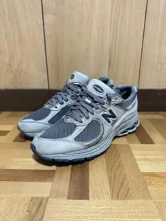 New Balance 2002R