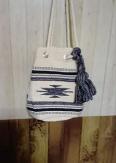 Item thumbnail for item 0a7895ca-ddfd-4098-a2b7-c0ec0b15c7e3