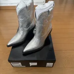 ODETTE E ODILE ミドルウェスタン ショートブーツ シルバー 25㎝のサムネイル