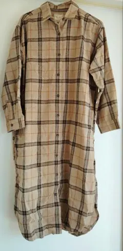 チェック柄ロングシャツワンピース　シャツワンピ　羽織り