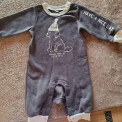 犬のイラスト付きロンパース グレー