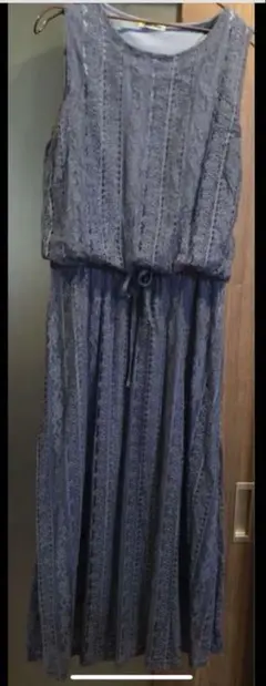 ローズバッド　レースワンピース　　花柄　総柄　ノースリーブ　ひざ丈　レース