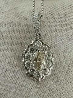 美品 Pt900 綺麗なダイヤモンドペンダントトップ 0.566ct - メルカリ