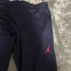 NIKE　ナイキ　JORDAN　トラックパンツ　ジャージ　ワンポイントロゴ