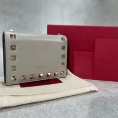 極美品✨　バレンチノガラバーニ ロックスタッズ 財布のサムネイル