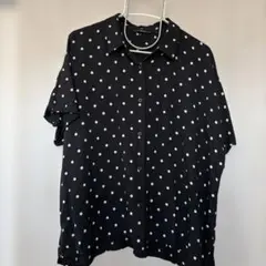 UNIQLO ドット柄 半袖シャツ ブラック Mサイズのサムネイル