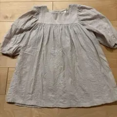 【韓国子供服/MONBEBÉ】くすみピンクの刺繍入りワンピース　S