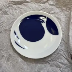 デザイン皿 4点セット 白と紺