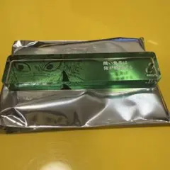 アクリルキーホルダー 緑色 キャラクター