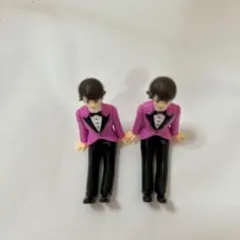 座る嵐　櫻井くん