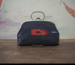 レザー クラッチバッグ ロゴ入りfucica