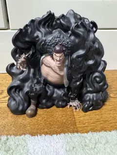 マーシャル・D・ティーチ 貯金箱 フィギュア