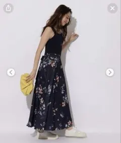 JUSGLITTY プリントドッキングワンピース新品未使用ネイビー色Mサイズ