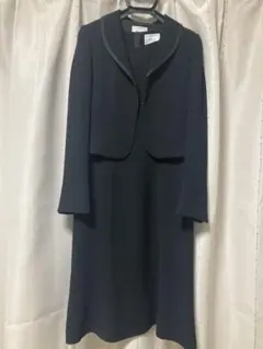 【新品同様】ブラックフォーマル　礼服　セットアップ　７号　PERSON'S