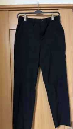 4/30まで期間限定　GU　黒　ズボン