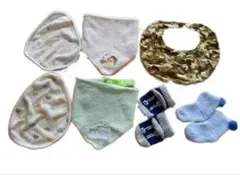 新生児靴下2足　授乳スタイ2枚　スタイ3枚　まとめ売り