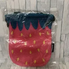 スターバックス ふたごのいちごバッグ