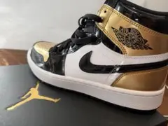 ナイキ アメフトスパイク JORDAN メタリックゴールド・ブラック サイズ