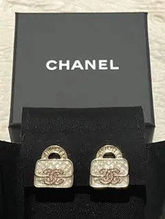 Chanelココマーク バッグモチーCCマーク ピンクダイヤ イヤリング 