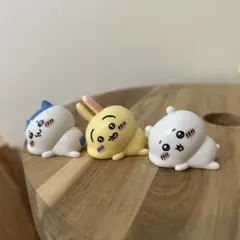 【即日発送】ちいかわ　インテリアミニフィギュア　ハチワレ　うさぎ