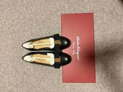 フェラガモ パンプス