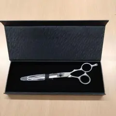 新品未使用 HIKARI 光 シザー E-6 理美容ハサミ 専用ケース付き - メルカリ