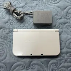 new Nintendo 3DS LLパールホワイト　充電器付き