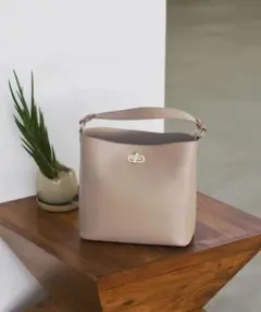 【最終値下げ！美品】VIS 楕円ひねり3層ショルダーバッグ/2WAY ベージュのサムネイル